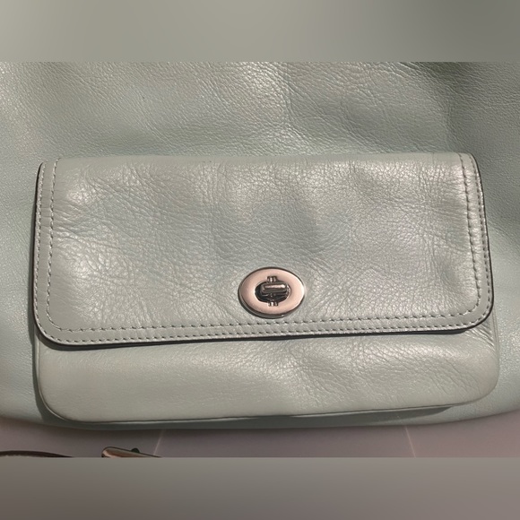 COACH bag Beautiful and unique shoulder bag - Picture 12 of 14